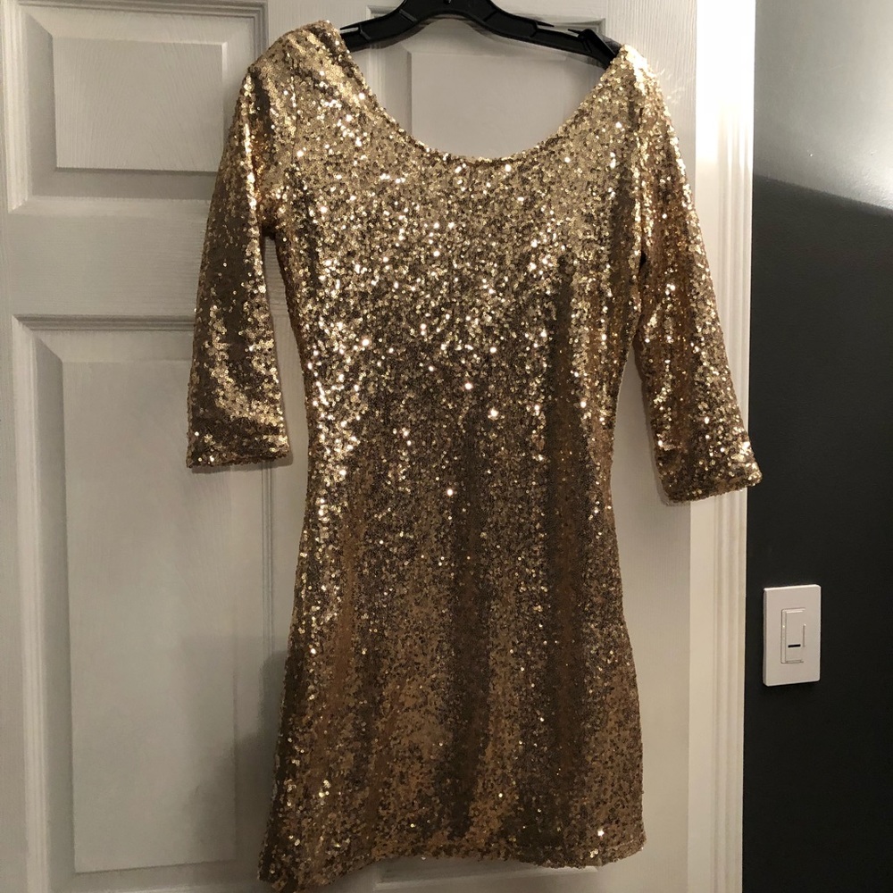 Gold sequin minidress NYE